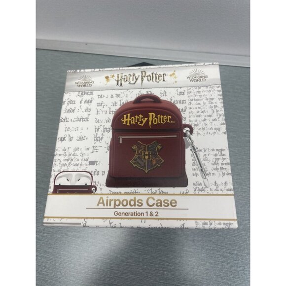 HARRY POTTER  Hogwarts Crest Backpack AirPod Case Gen 1 & 2 - Picture 2 of 10